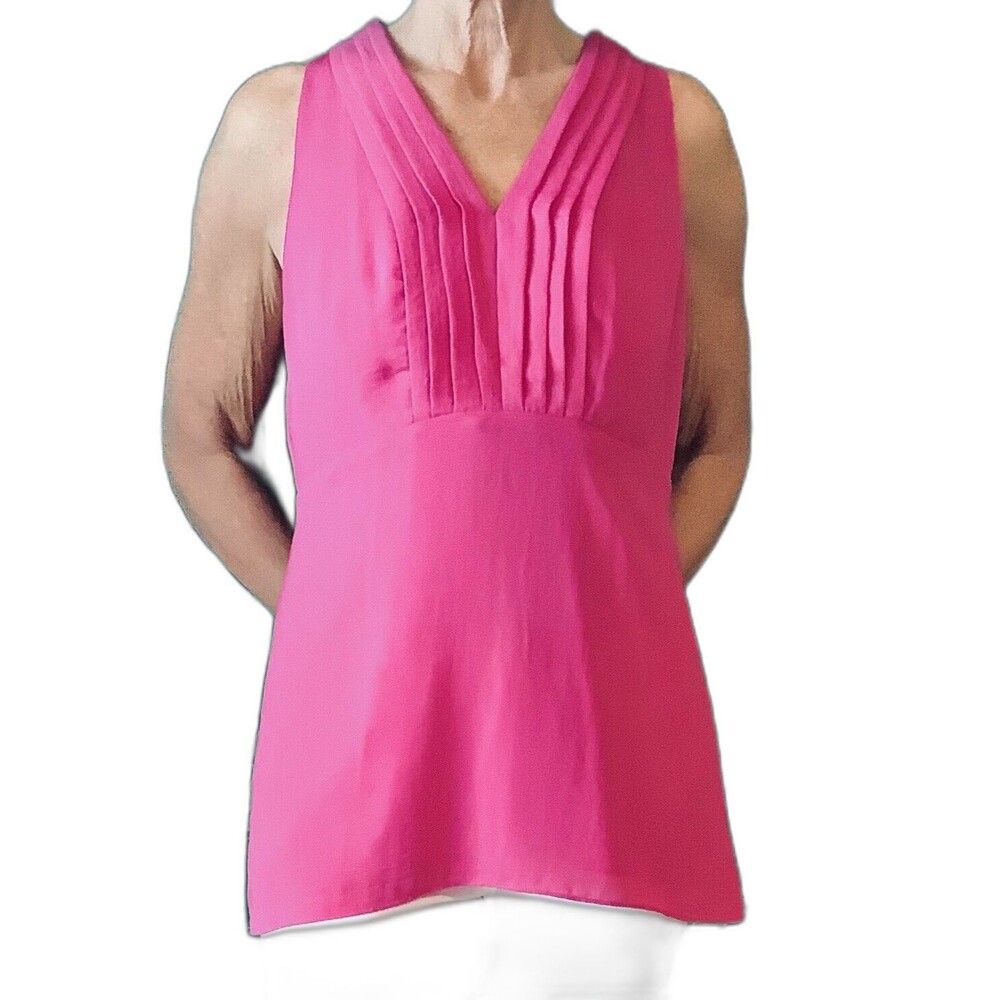 🎀 Banana Republic Barbie Pink Sleeveless V-Neck Blouse – Size 10 - Picture 3 of 7